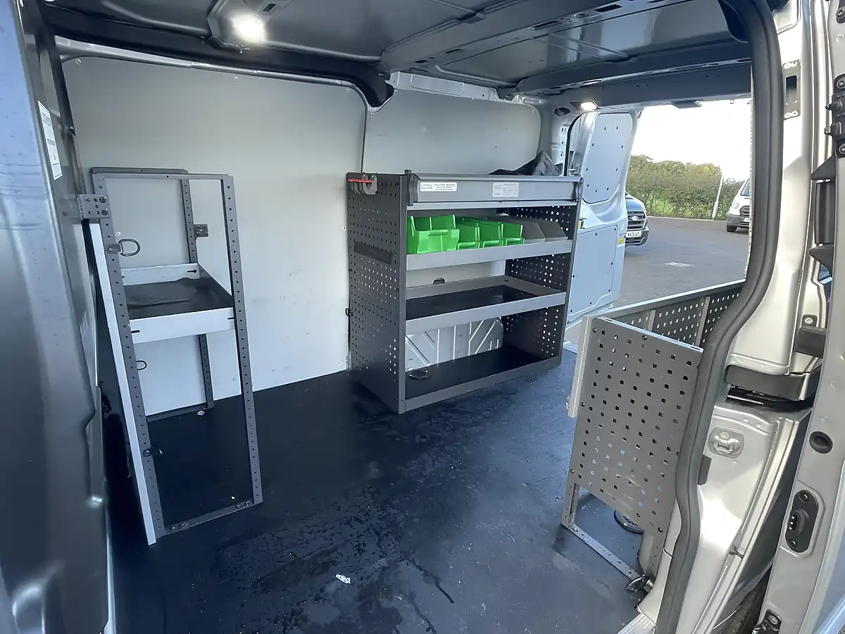 Used 2022 Ford Transit Custom Limited Swb Silver - Interior and Exterior details 11