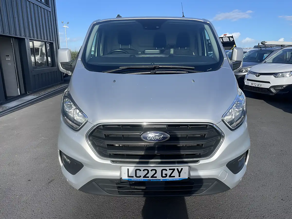Used 2022 Ford Transit Custom Limited Swb Silver - Interior and Exterior details 3