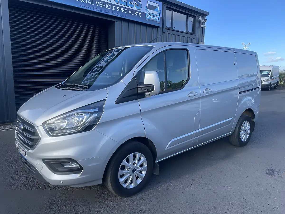 Used 2022 Ford Transit Custom Limited Swb Silver - Interior and Exterior details 4