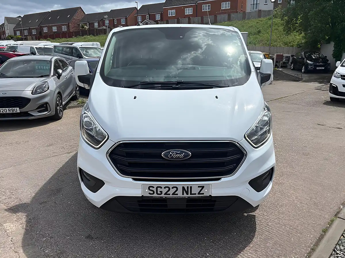 Used 2022 Ford Transit Custom Limited White - Interior and Exterior details 4