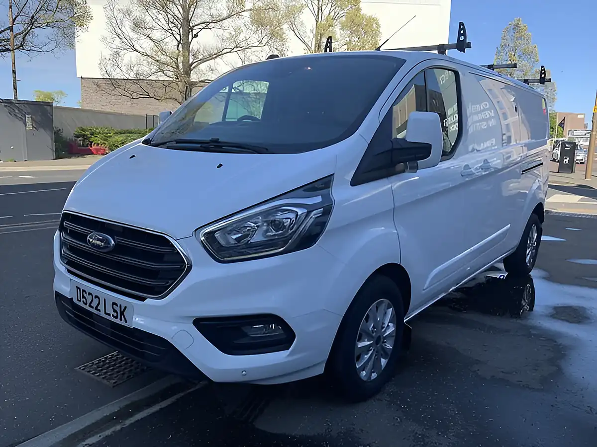 Used 2022 Ford Transit Custom Limited White - Interior and Exterior details 3