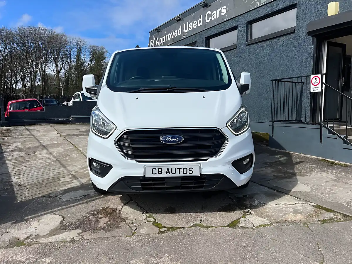 Used 2022 Ford Transit Custom Limited White - Interior and Exterior details 2