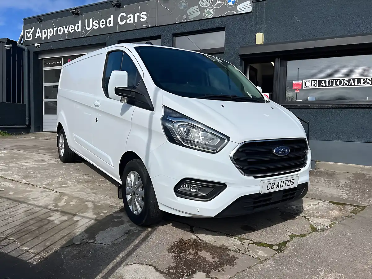 Used 2022 Ford Transit Custom Limited White - Interior and Exterior details 3