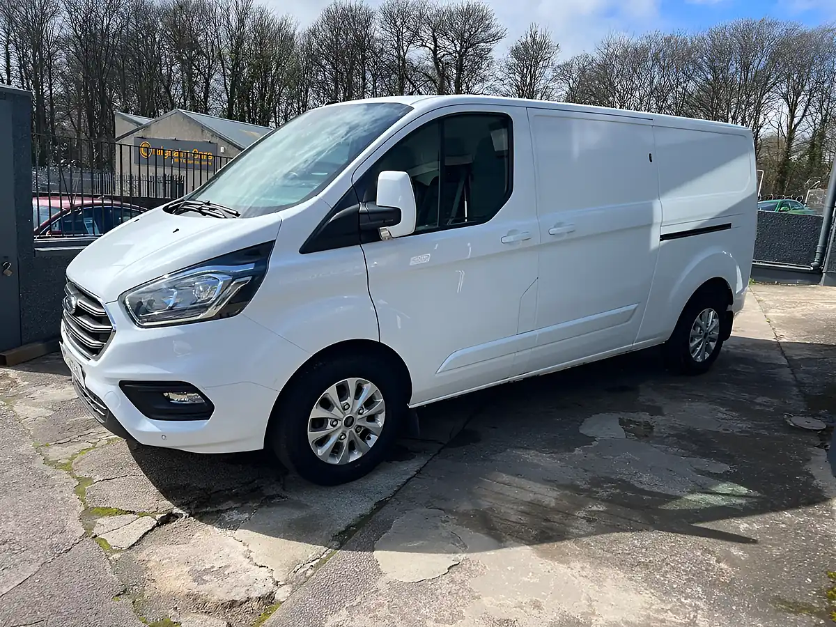 Used 2022 Ford Transit Custom Limited White - Interior and Exterior details 8