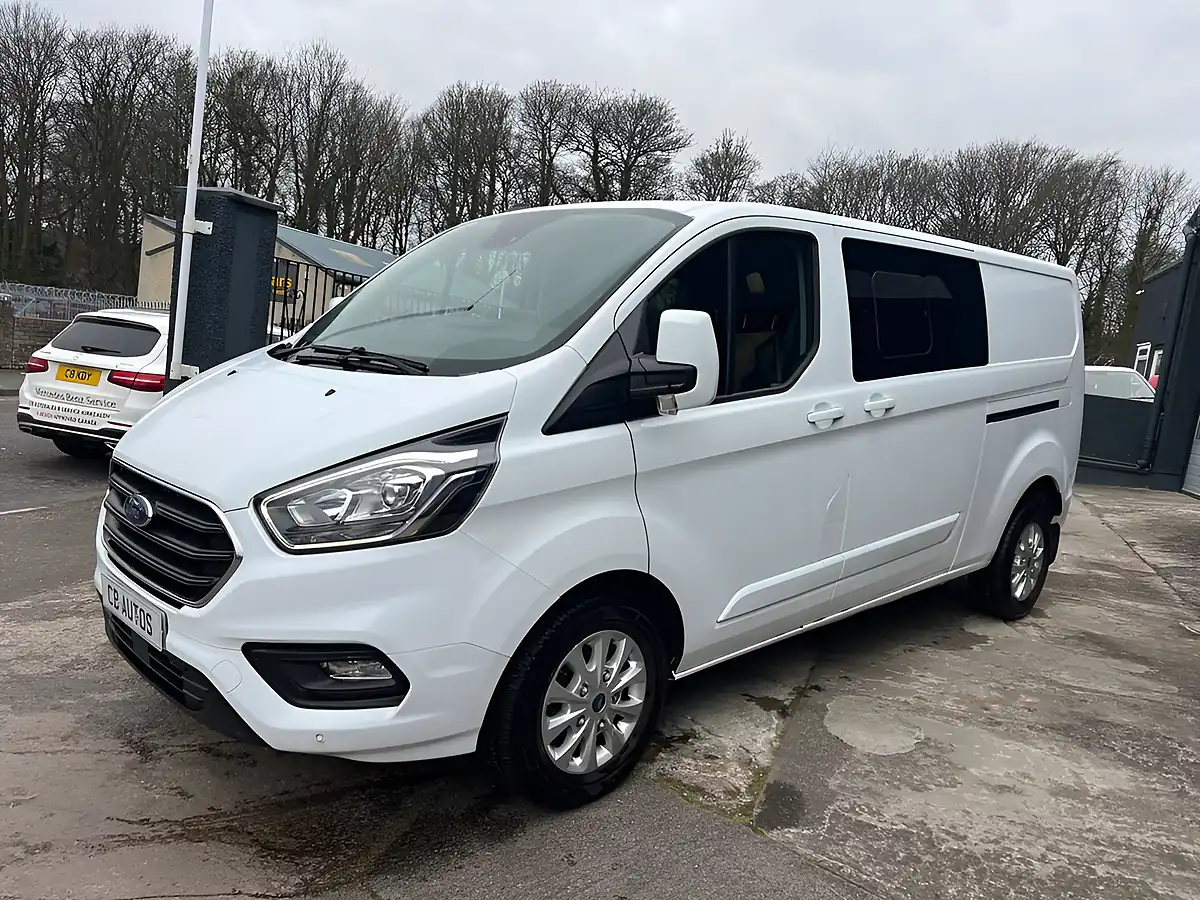 Used 2022 Ford Transit Custom Limited White - Interior and Exterior details 9