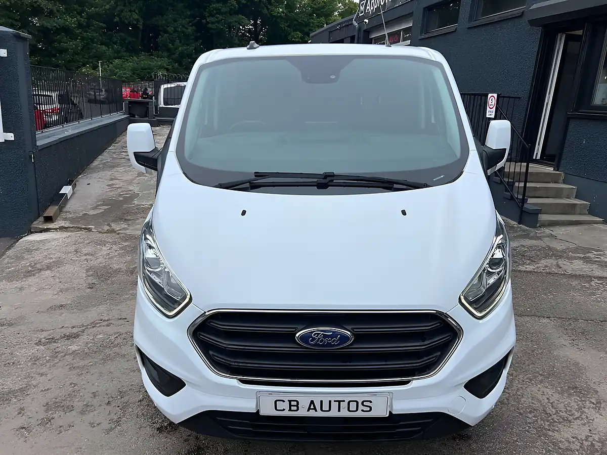 Used 2022 Ford Transit Custom Limited White - Interior and Exterior details 2