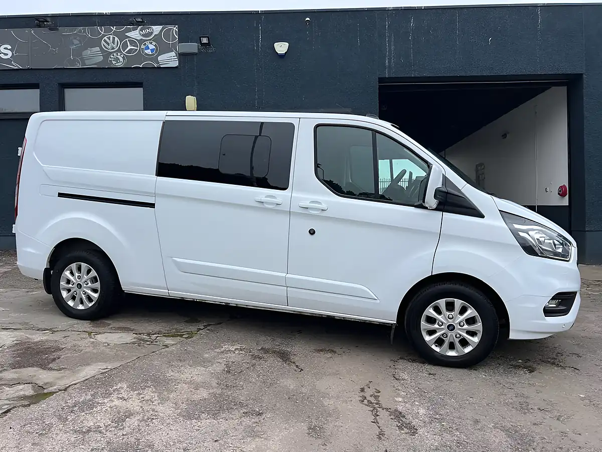 Used 2022 Ford Transit Custom Limited White - Interior and Exterior details 3