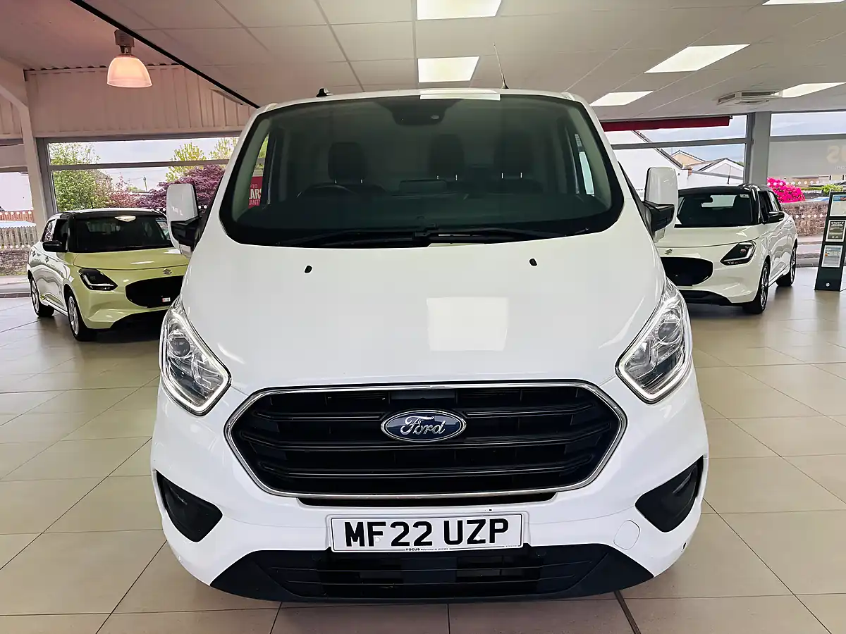 Used 2022 Ford Transit Custom Limited White - Interior and Exterior details 4