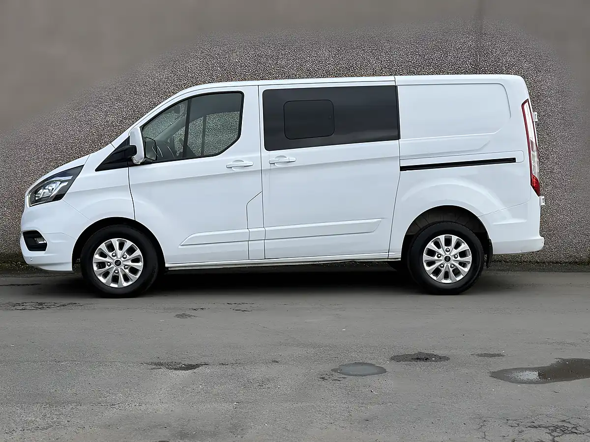 Used 2022 Ford Transit Custom Limited White - Interior and Exterior details 4