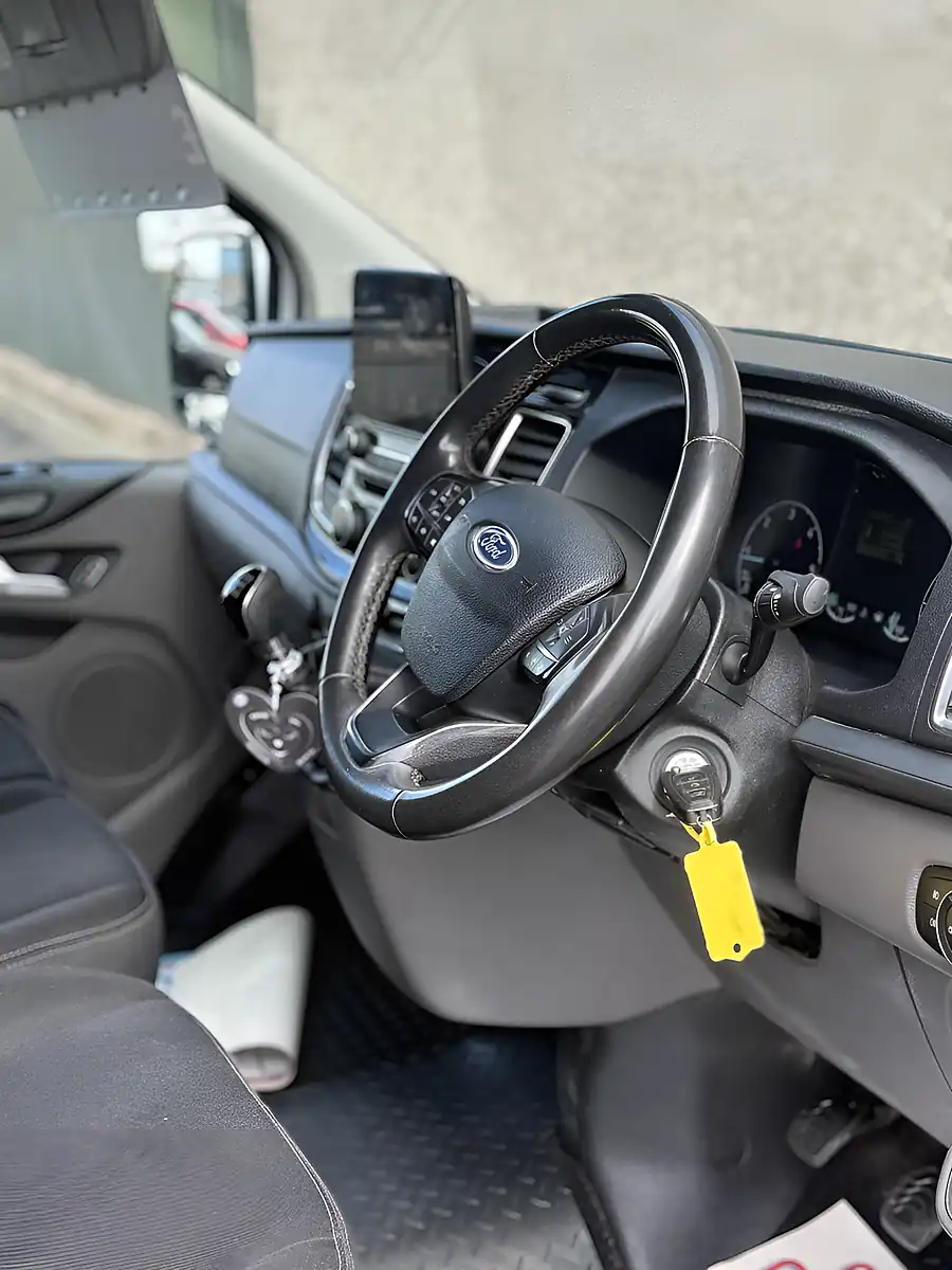 Used 2022 Ford Transit Custom Limited White - Interior and Exterior details 6