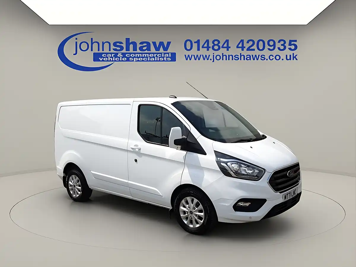 Used 2022 Ford Transit Custom Limited White - Front View
