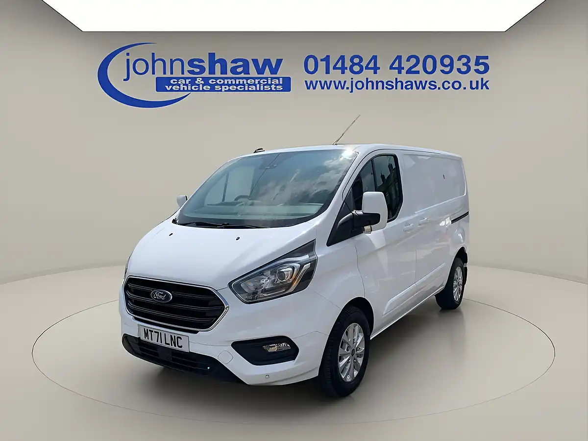 Used 2022 Ford Transit Custom Limited White - Interior and Exterior details 4