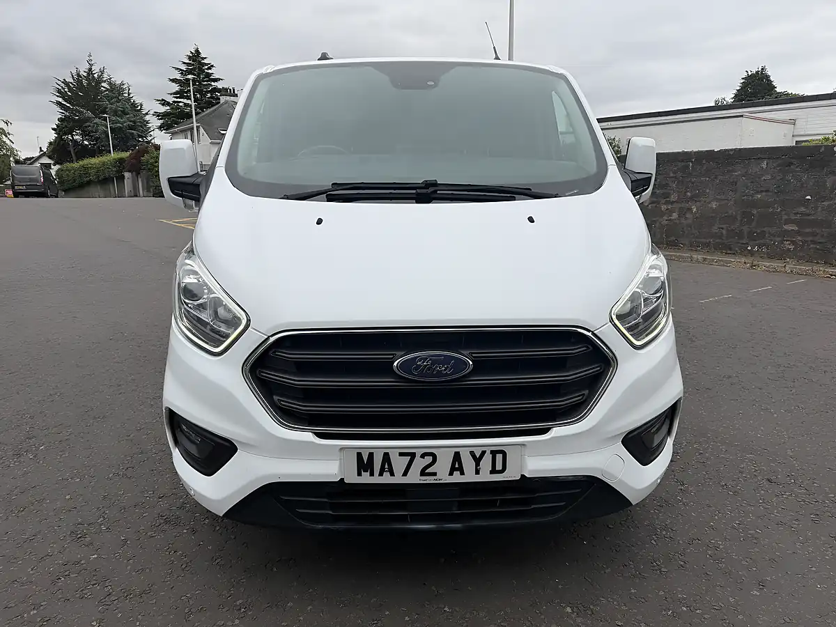 Used 2022 Ford Transit Custom Limited White - Interior and Exterior details 2