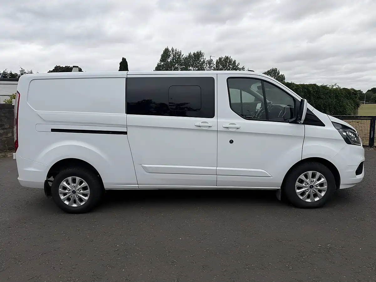 Used 2022 Ford Transit Custom Limited White - Interior and Exterior details 8