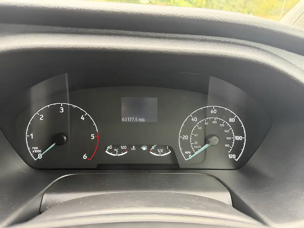 Used 2022 Ford Transit Custom Limited White - Interior and Exterior details 13