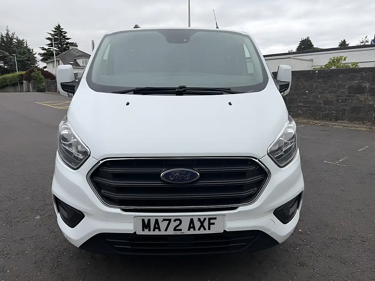Used 2022 Ford Transit Custom Limited White - Interior and Exterior details 2