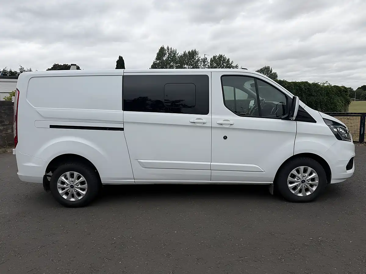 Used 2022 Ford Transit Custom Limited White - Interior and Exterior details 8