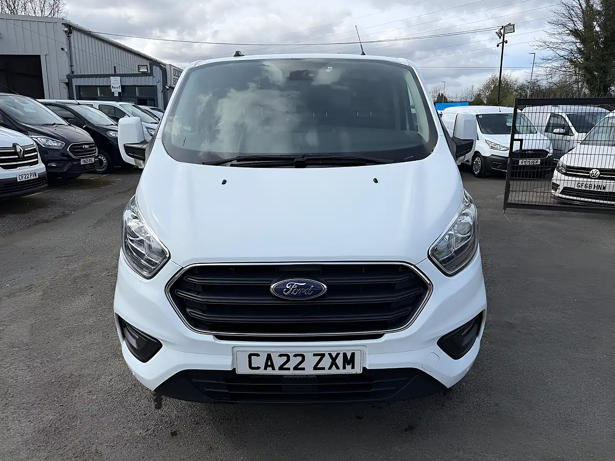 Used 2022 Ford Transit Custom Limited White - Interior and Exterior details 11
