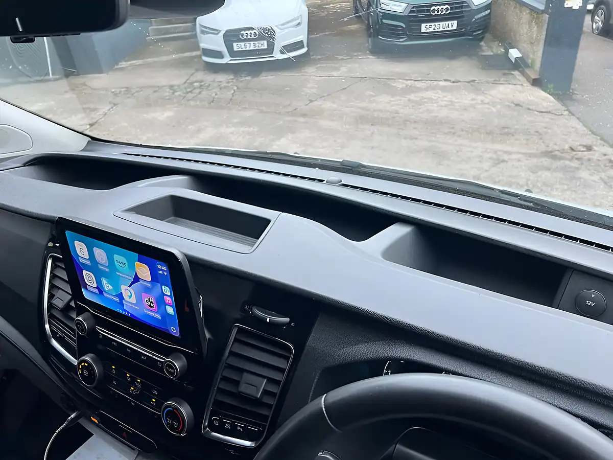 Used 2022 Ford Transit Custom Limited White - Interior and Exterior details 18
