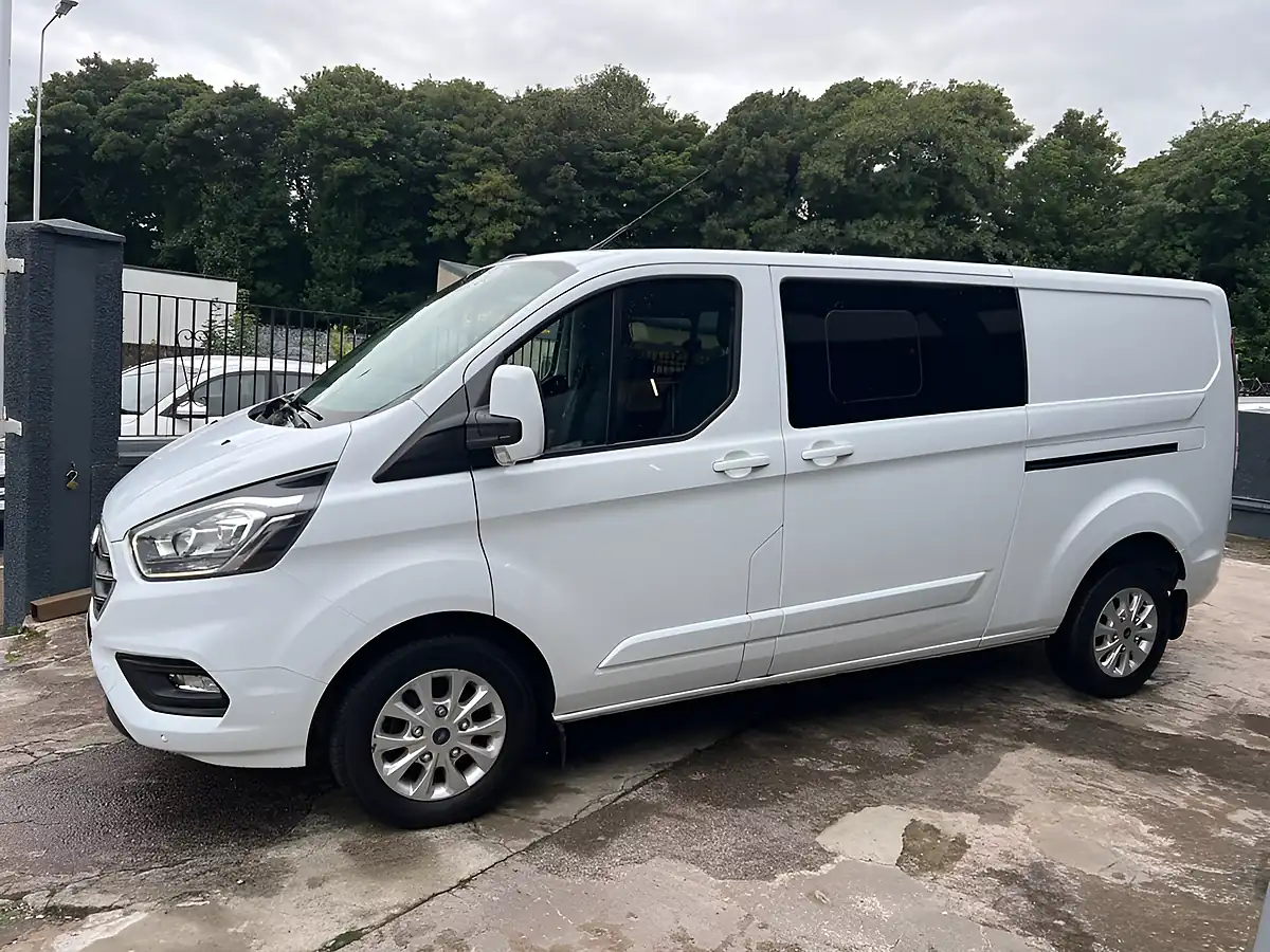 Used 2022 Ford Transit Custom Limited White - Interior and Exterior details 7