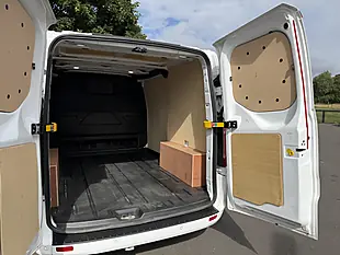 Used 2022 Ford Transit Custom Limited White - Interior and Exterior details 9