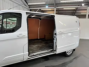 Used 2022 Ford Transit Custom Limited White - Interior and Exterior details 11