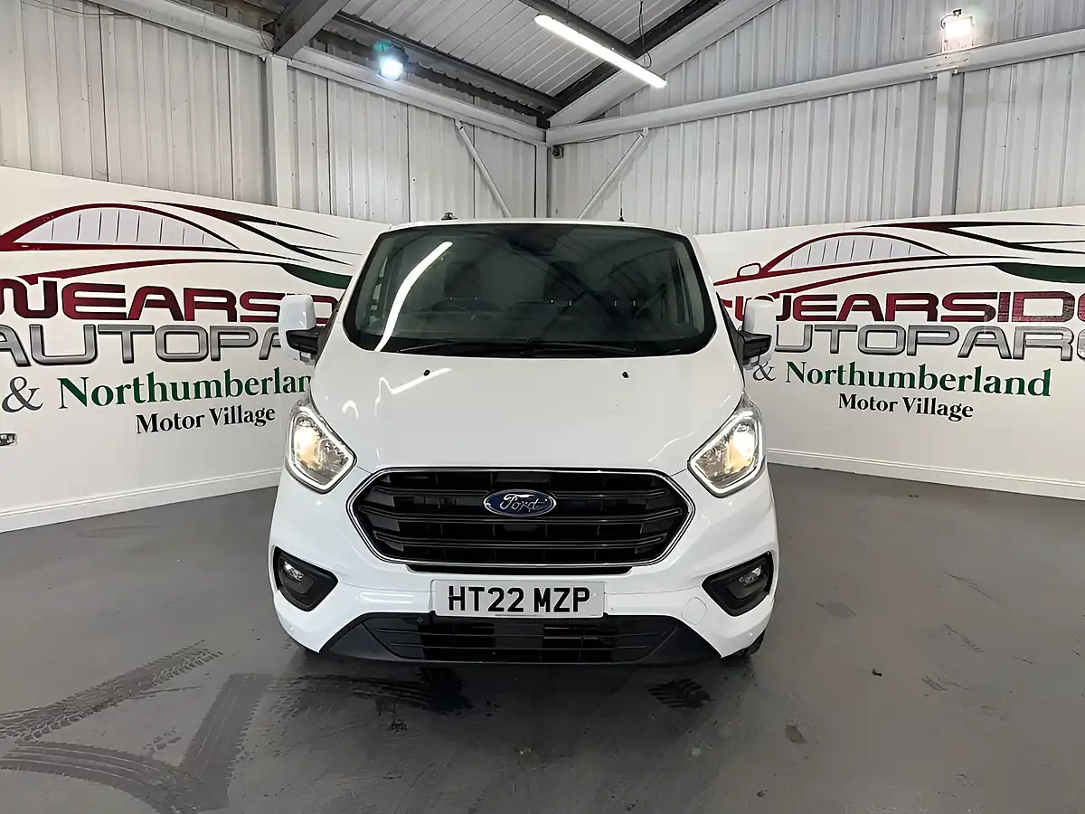 Used 2022 Ford Transit Custom Limited White - Interior and Exterior details 2