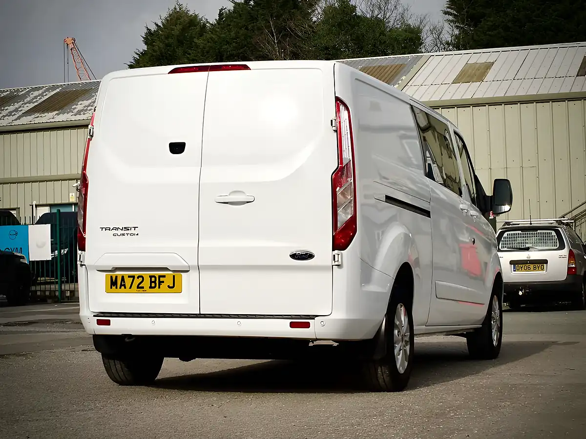 Used 2022 Ford Transit Custom Limited White - Interior and Exterior details 4
