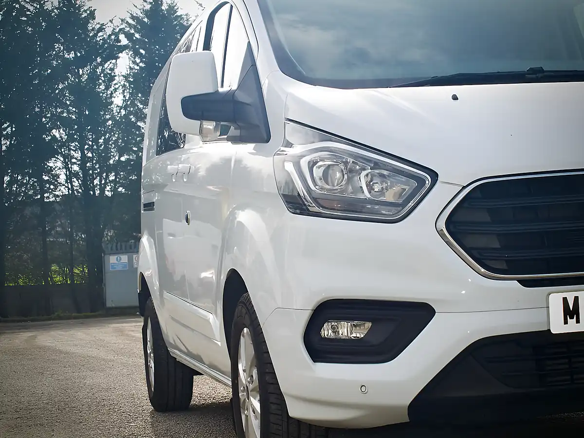 Used 2022 Ford Transit Custom Limited White - Interior and Exterior details 9