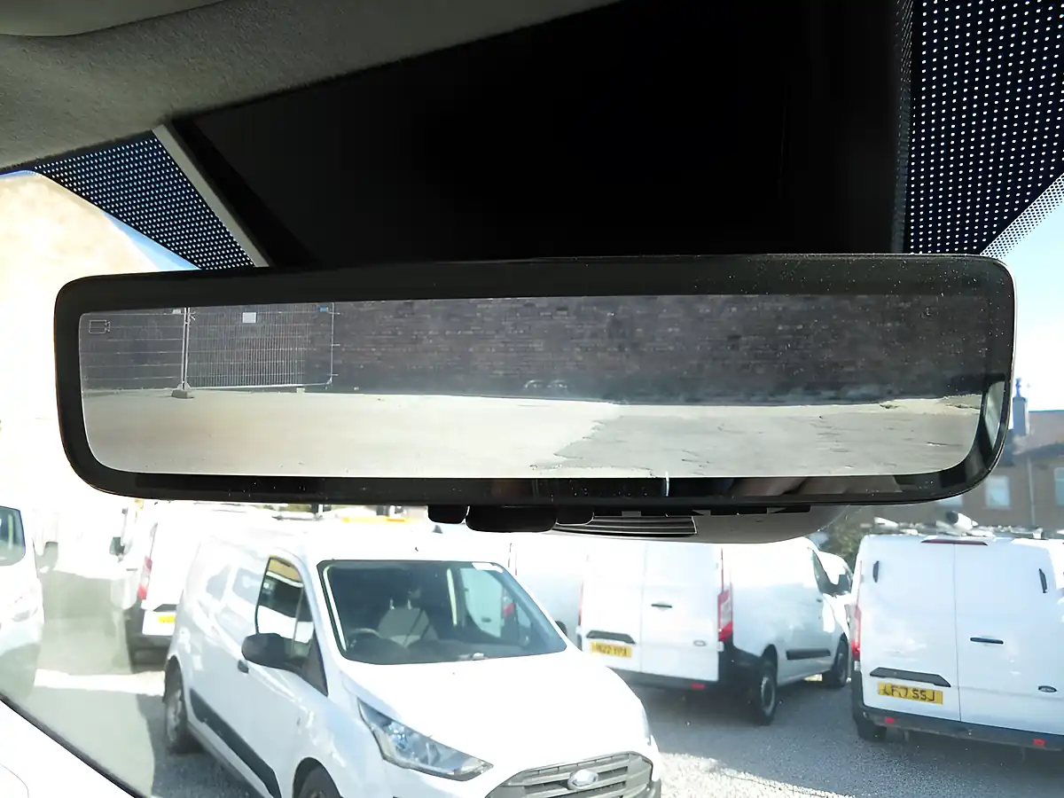 Used 2022 Ford Transit Custom Limited White - Interior and Exterior details 13
