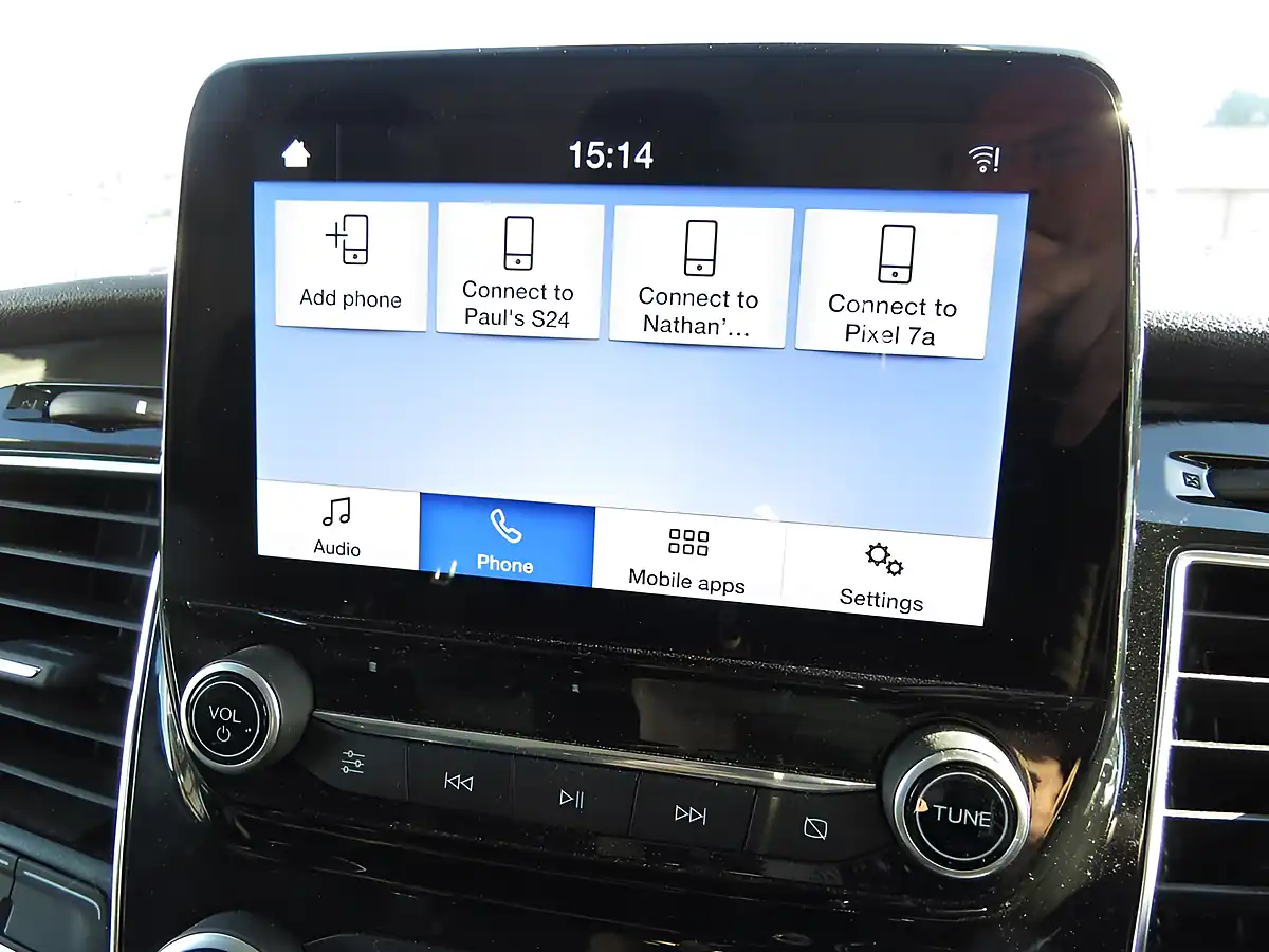 Used 2022 Ford Transit Custom Limited White - Interior and Exterior details 17