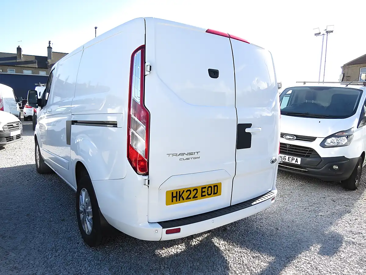 Used 2022 Ford Transit Custom Limited White - Interior and Exterior details 7