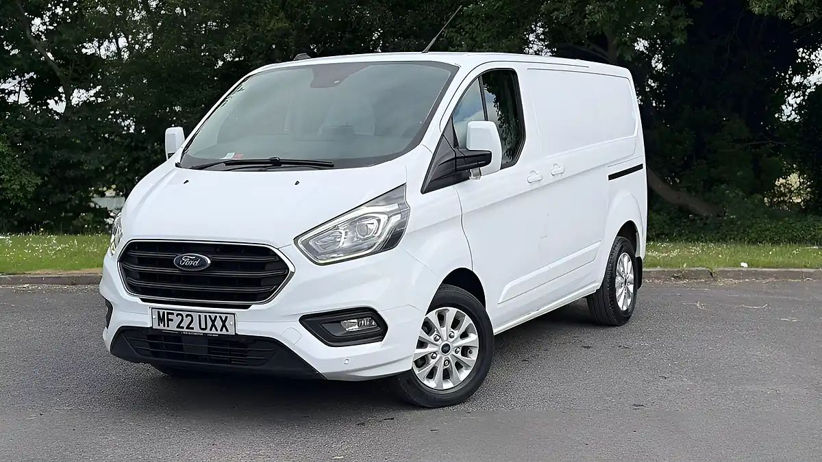 Used 2022 Ford Transit Custom Limited White - Interior and Exterior details 3