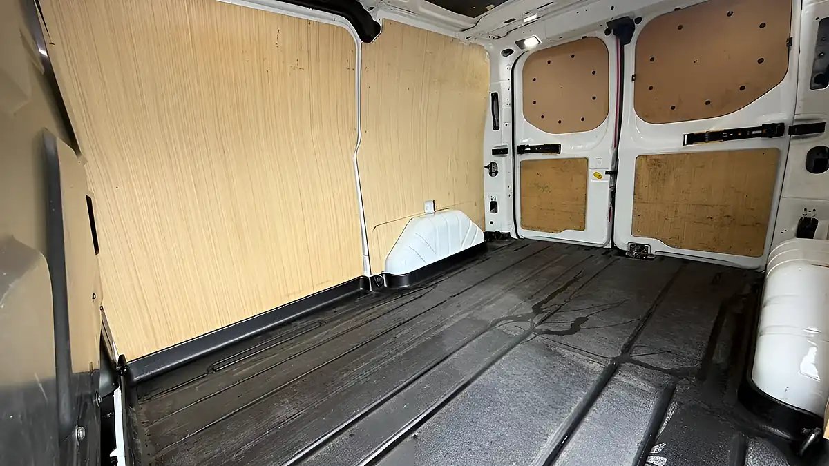 Used 2022 Ford Transit Custom Limited White - Interior and Exterior details 6