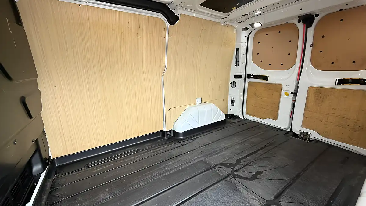 Used 2022 Ford Transit Custom Limited White - Interior and Exterior details 8