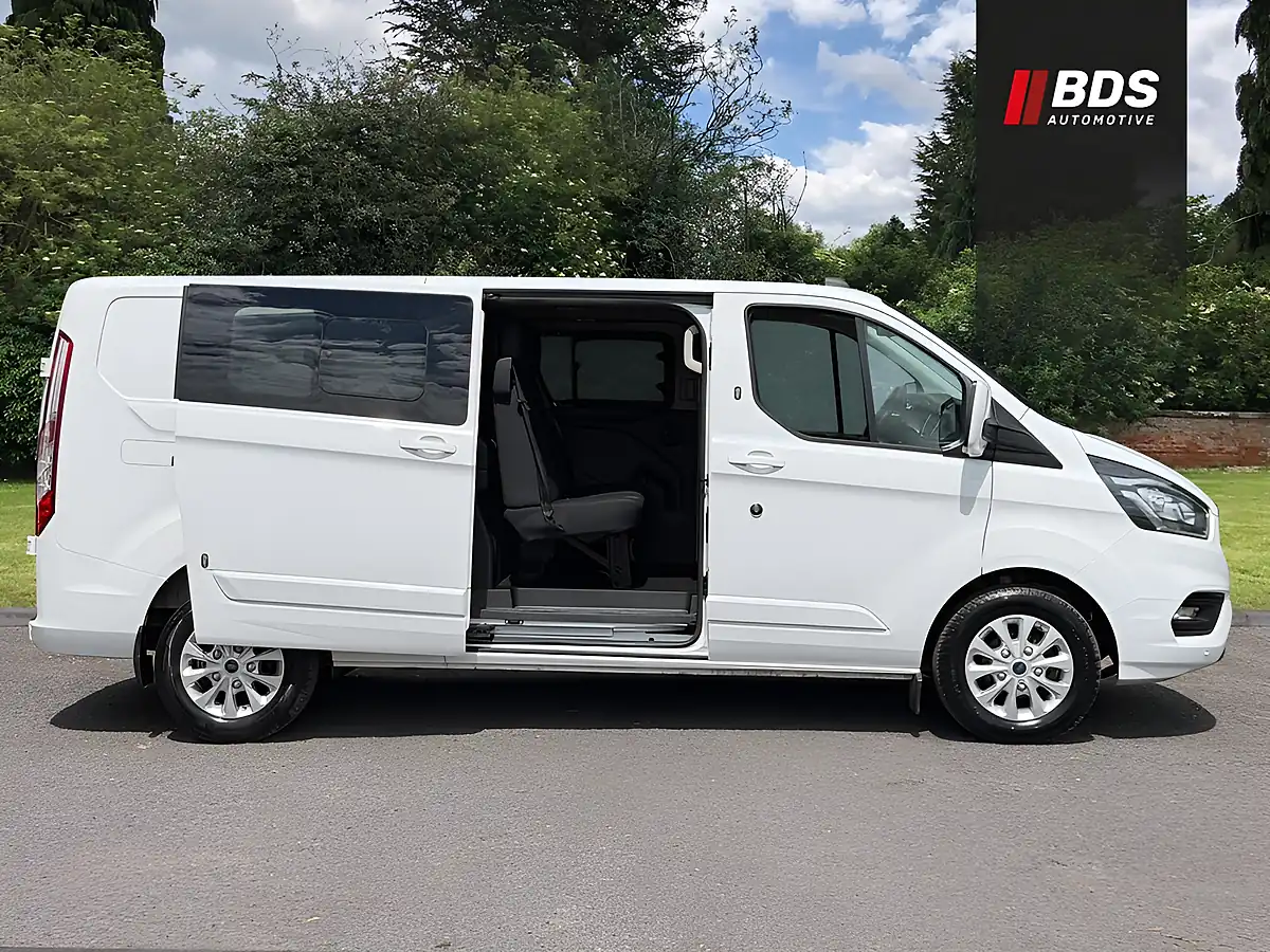 Used 2022 Ford Transit Custom Limited White - Interior and Exterior details 2