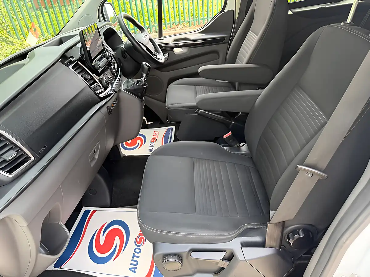 Used 2022 Ford Transit Custom Limited White - Interior and Exterior details 20