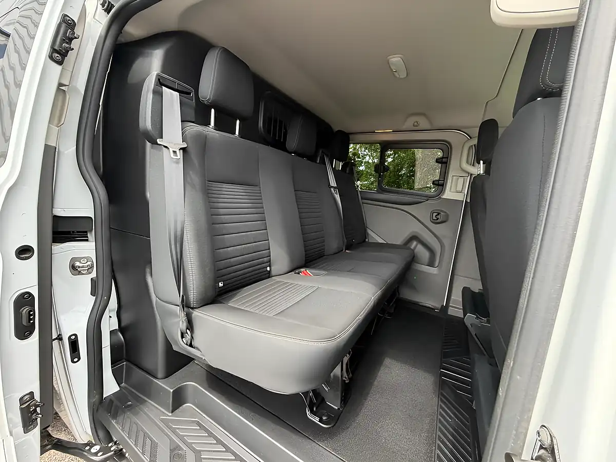 Used 2022 Ford Transit Custom Limited White - Interior and Exterior details 4