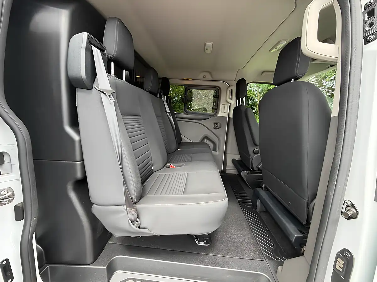 Used 2022 Ford Transit Custom Limited White - Interior and Exterior details 5