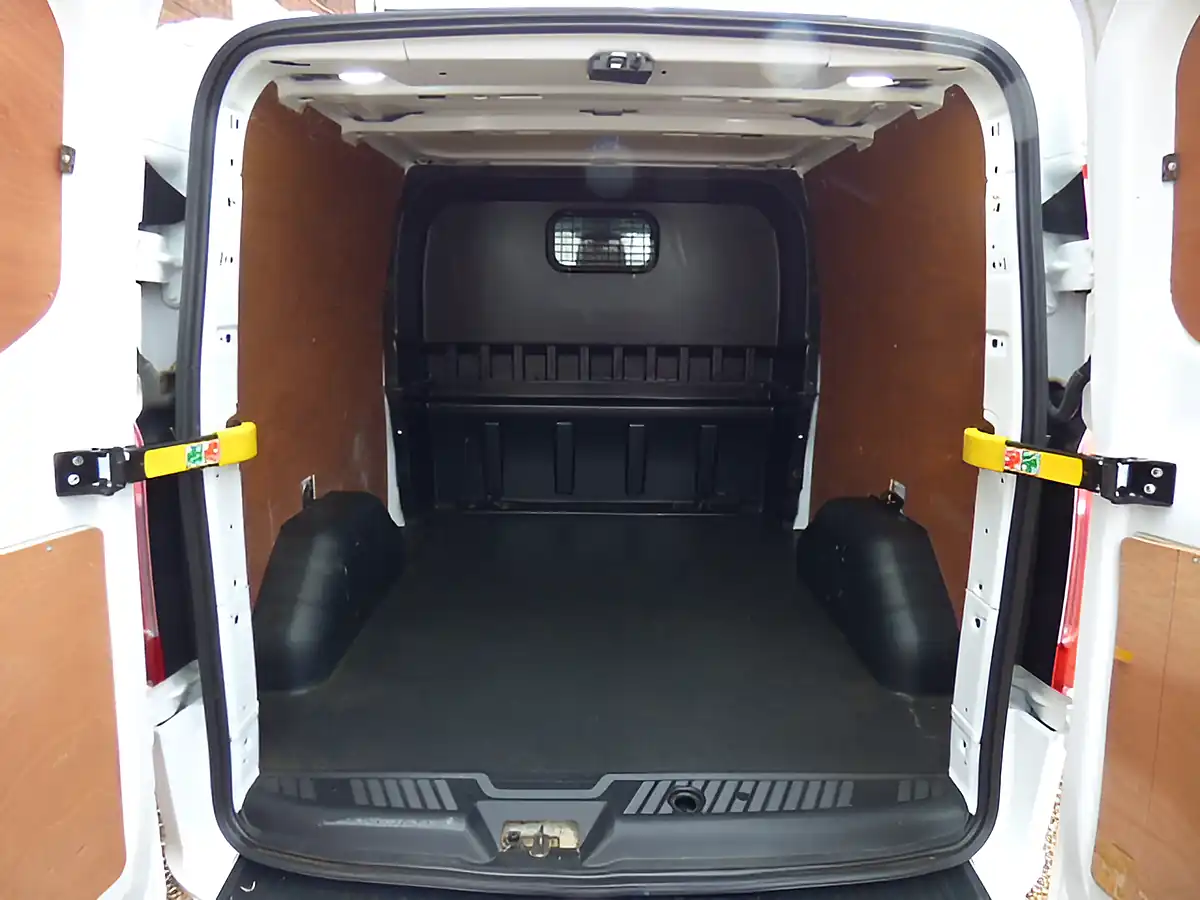 Used 2022 Ford Transit Custom Limited White - Interior and Exterior details 11
