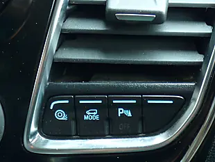 Used 2022 Ford Transit Custom Limited White - Interior and Exterior details 13