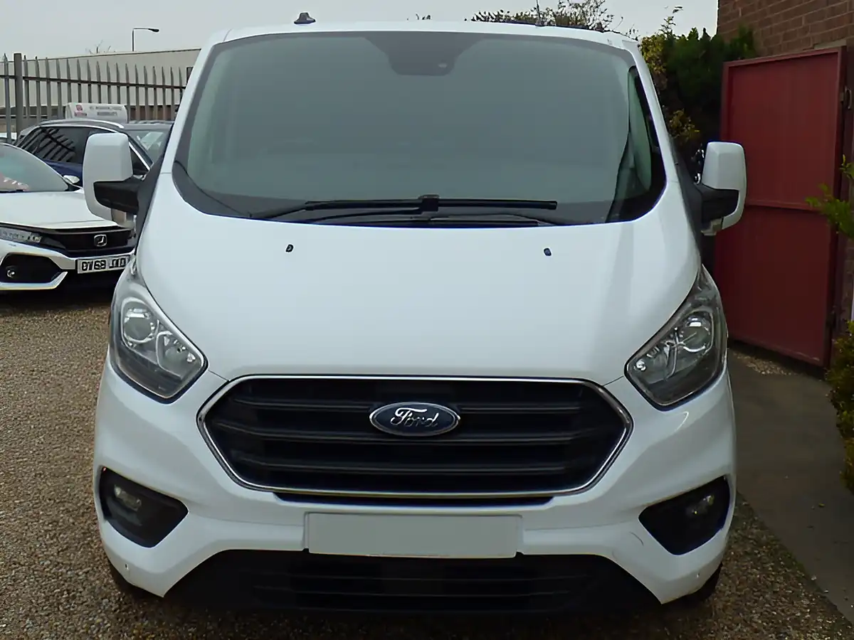 Used 2022 Ford Transit Custom Limited White - Interior and Exterior details 2