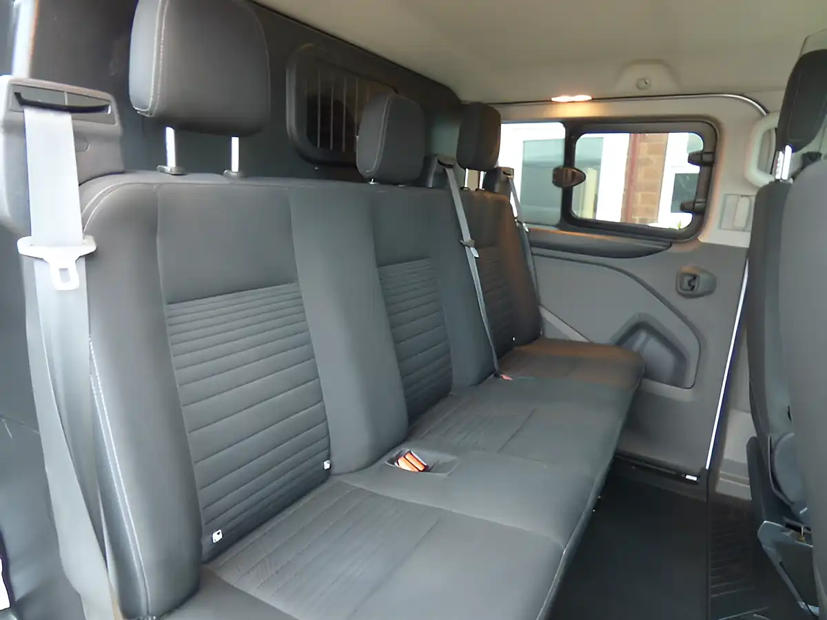 Used 2022 Ford Transit Custom Limited White - Interior and Exterior details 9