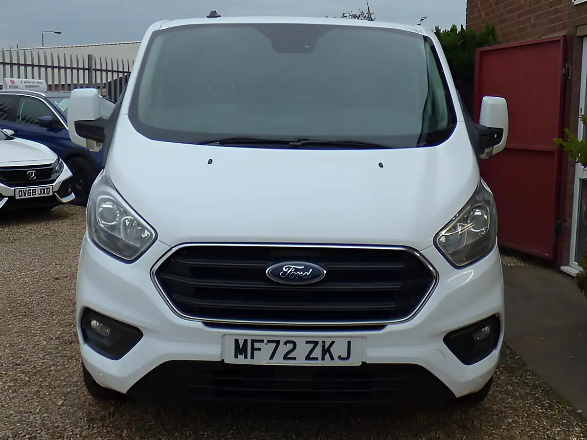 Used 2022 Ford Transit Custom Limited White - Interior and Exterior details 3