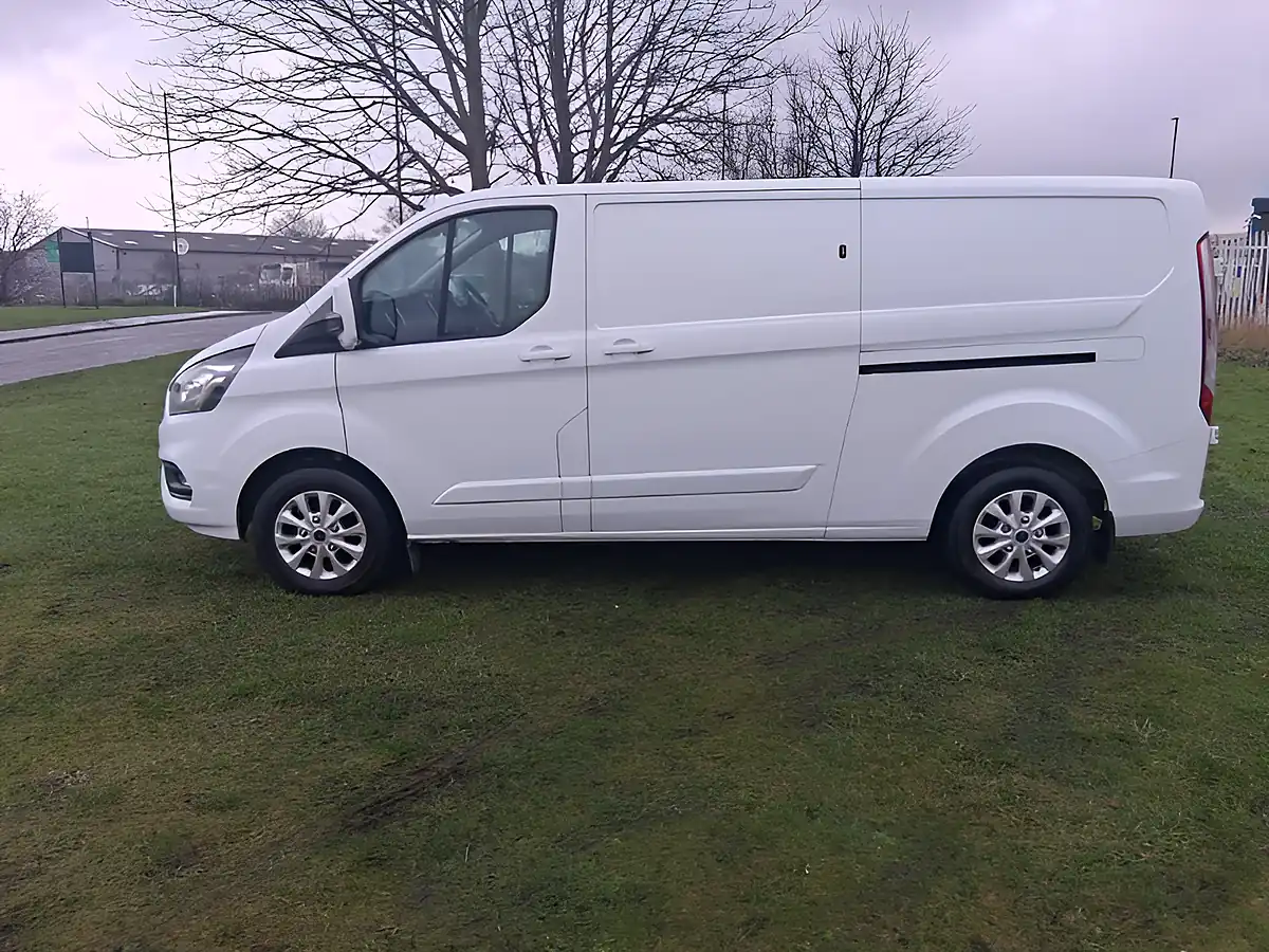Used 2022 Ford Transit Custom Limited White - Interior and Exterior details 2