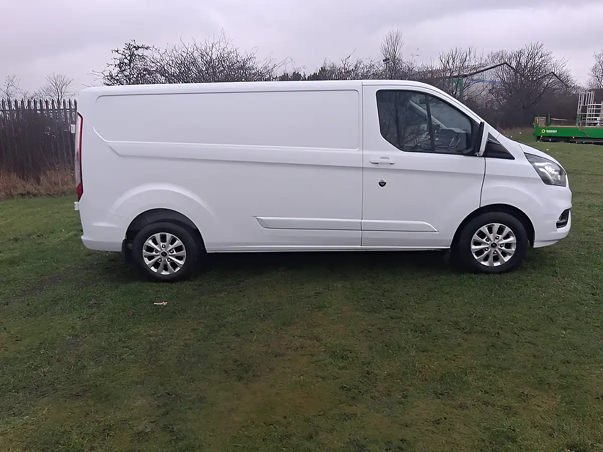 Used 2022 Ford Transit Custom Limited White - Interior and Exterior details 6