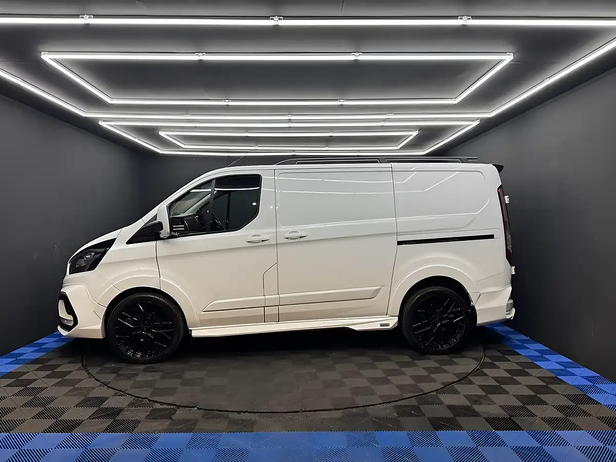 Used 2022 Ford Transit Custom Limited White - Interior and Exterior details 11