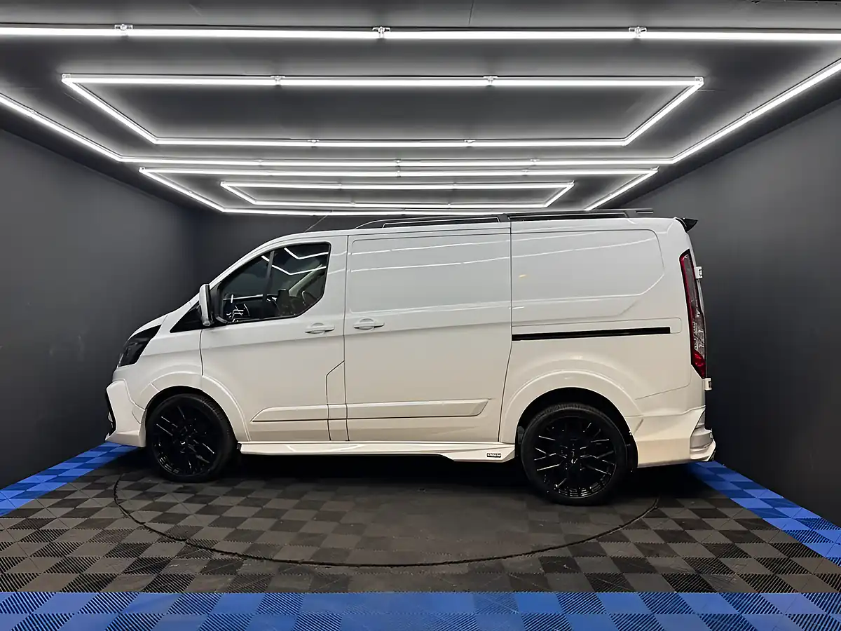 Used 2022 Ford Transit Custom Limited White - Interior and Exterior details 12