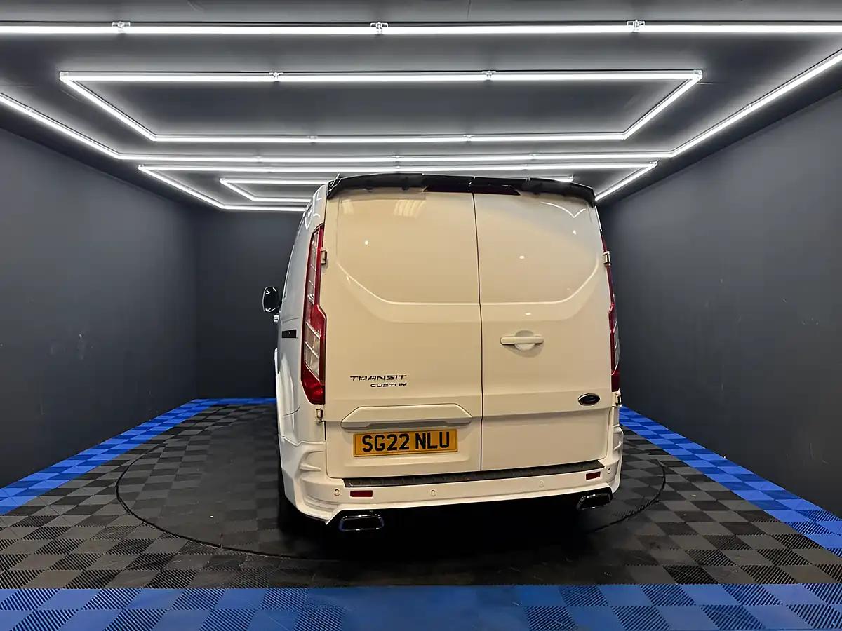 Used 2022 Ford Transit Custom Limited White - Interior and Exterior details 17
