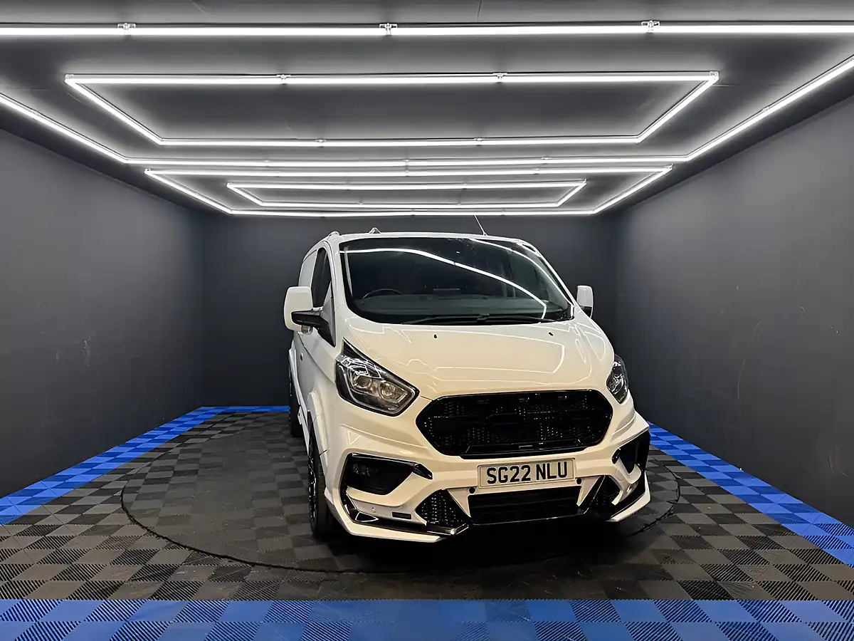 Used 2022 Ford Transit Custom Limited White - Interior and Exterior details 3